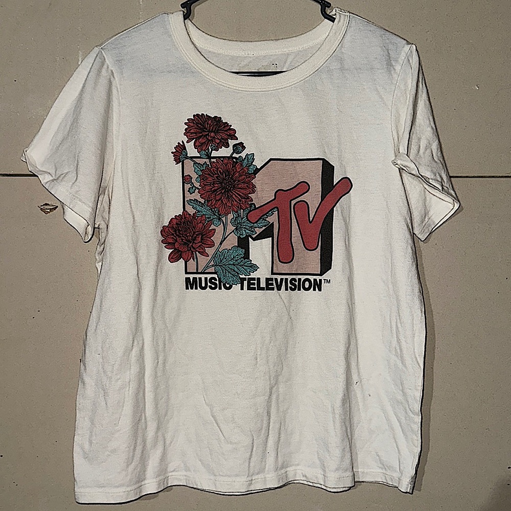 Women’s T shirt
